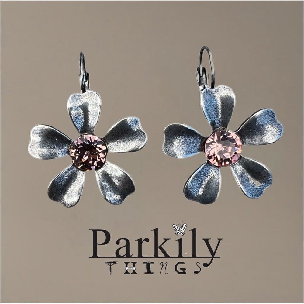 Handcrafted earrings with Swarovski crystal
